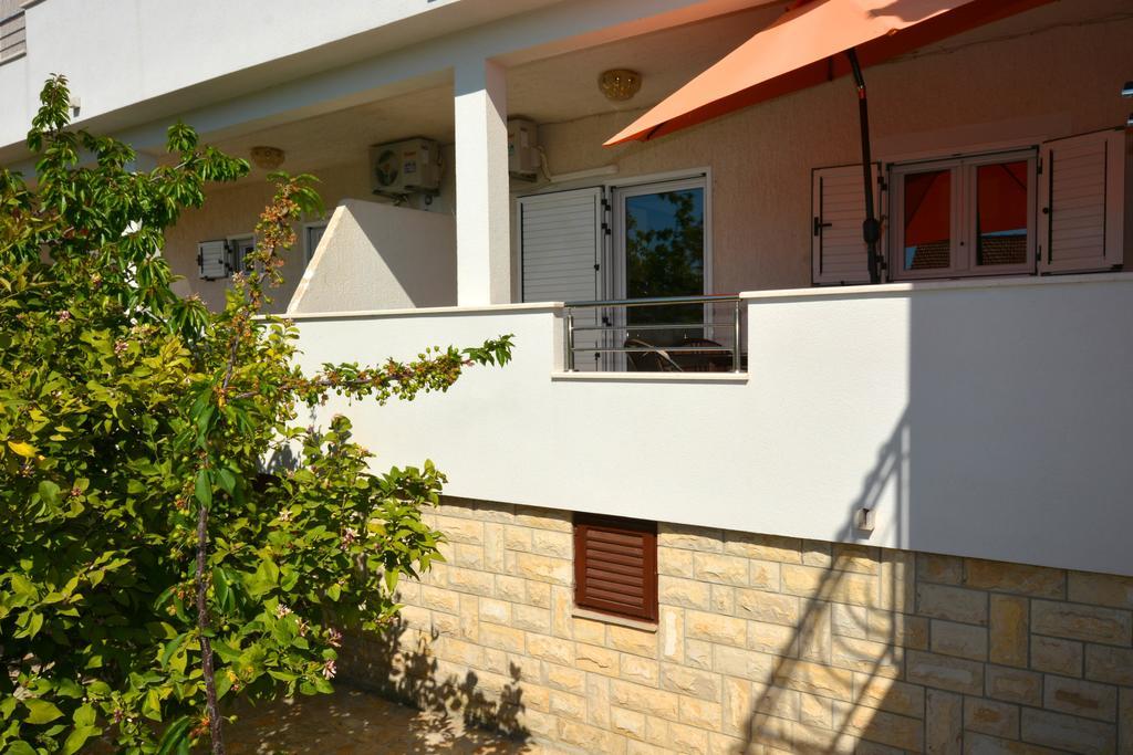 Apartment Maslina *