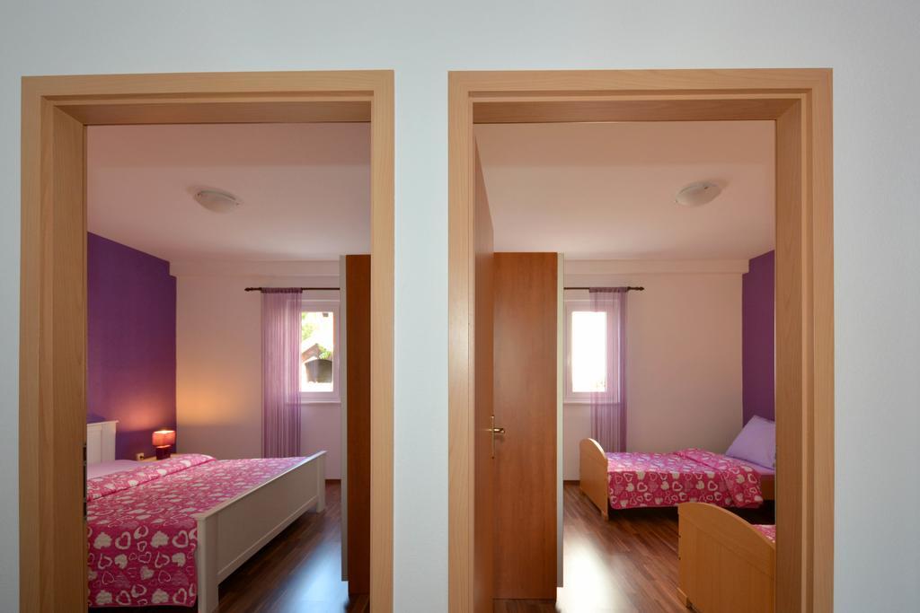Apartment Maslina *